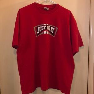 Men’s Nike Shirt